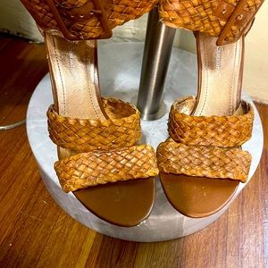 Women sandals